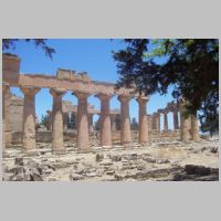 Temple of Zeus, Cyrene, photo Colin Hepburn, flickr.jpg